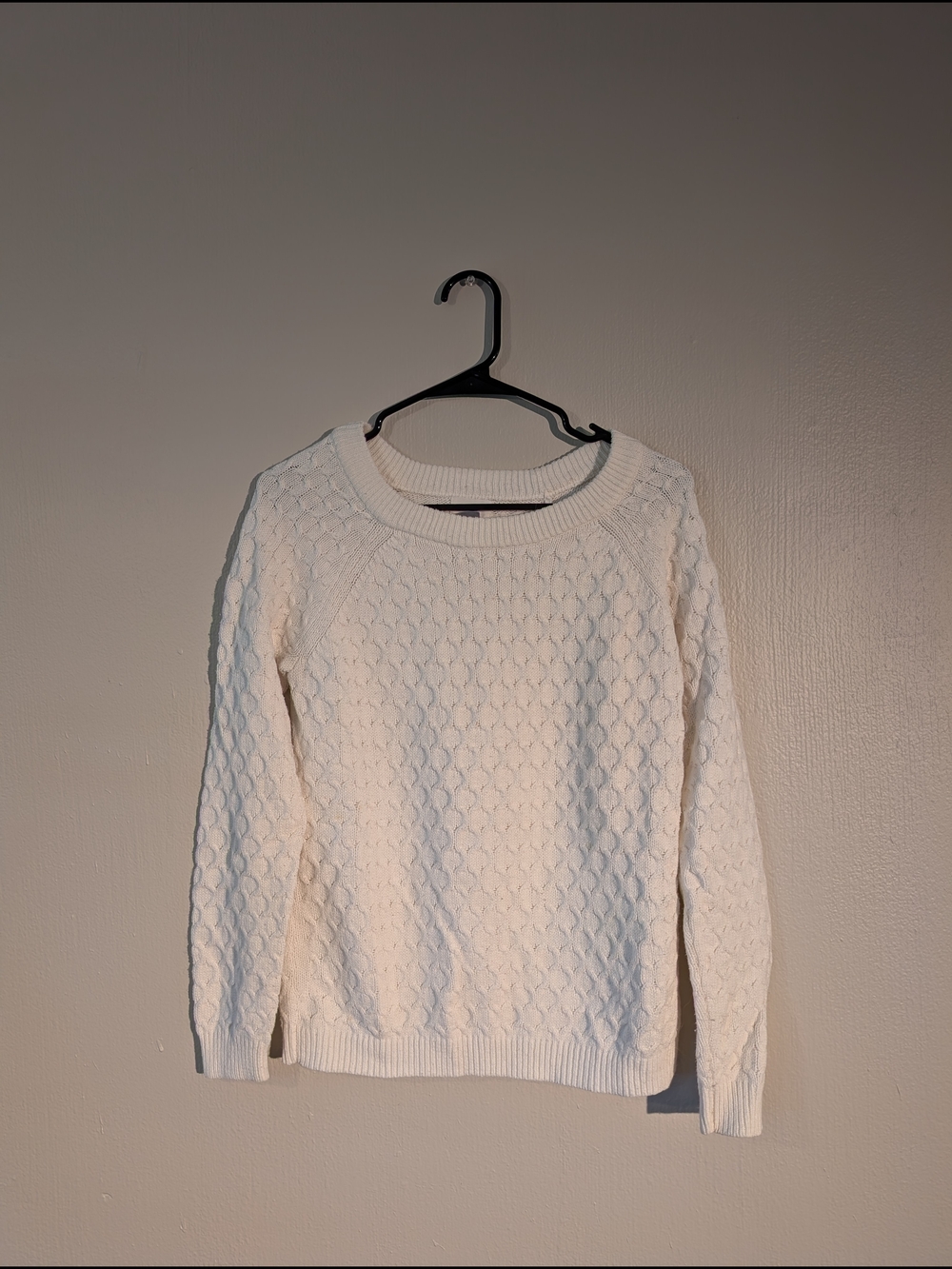 Old Navy Cream Cable-Textured Crewneck Sweater